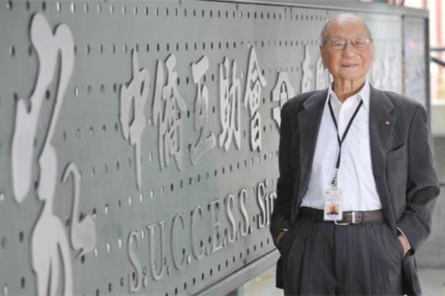 Shu-Wing Mak looks good at 99-years-old. Photo: Jason Payne, The Vancouver Sun